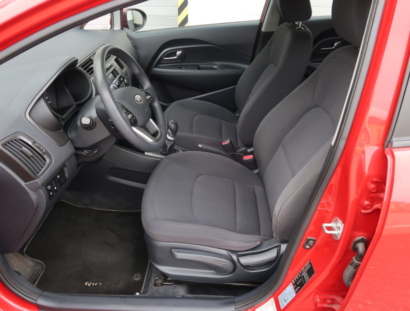 Kia Rio, 2013