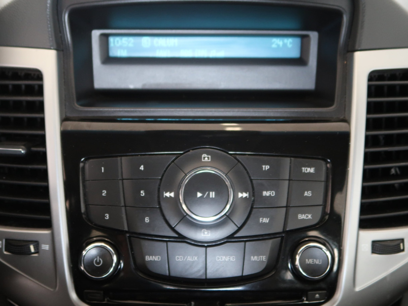Chevrolet Cruze, 2010