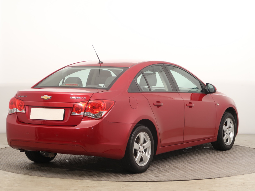 Chevrolet Cruze, 2010
