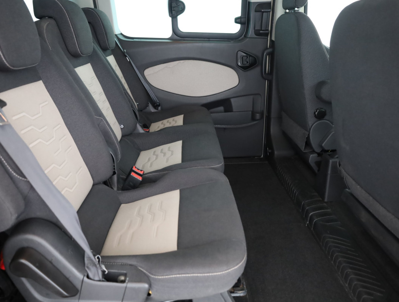 Ford Tourneo Custom, 2013