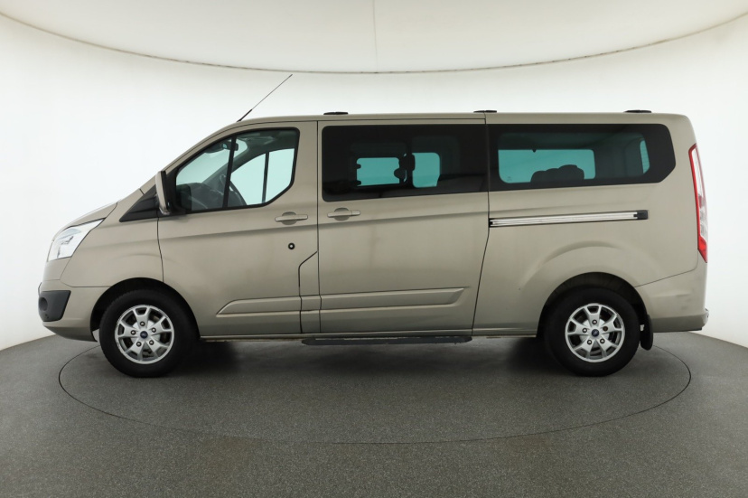 Ford Tourneo Custom, 2013
