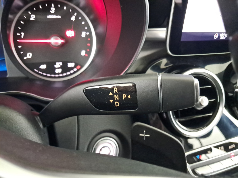 Mercedes-Benz C, 2020