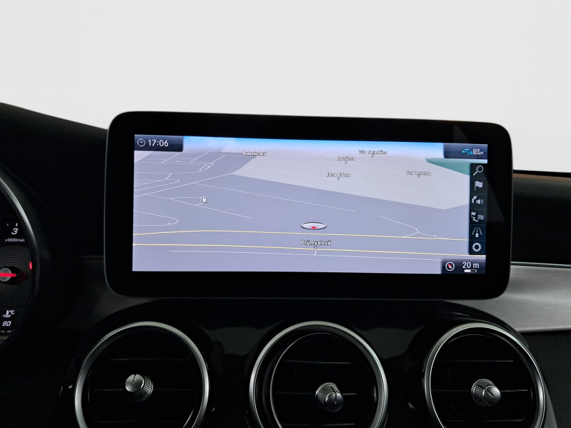 Mercedes-Benz C, 2020