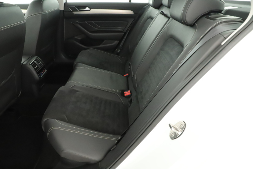Volkswagen Passat, 2020