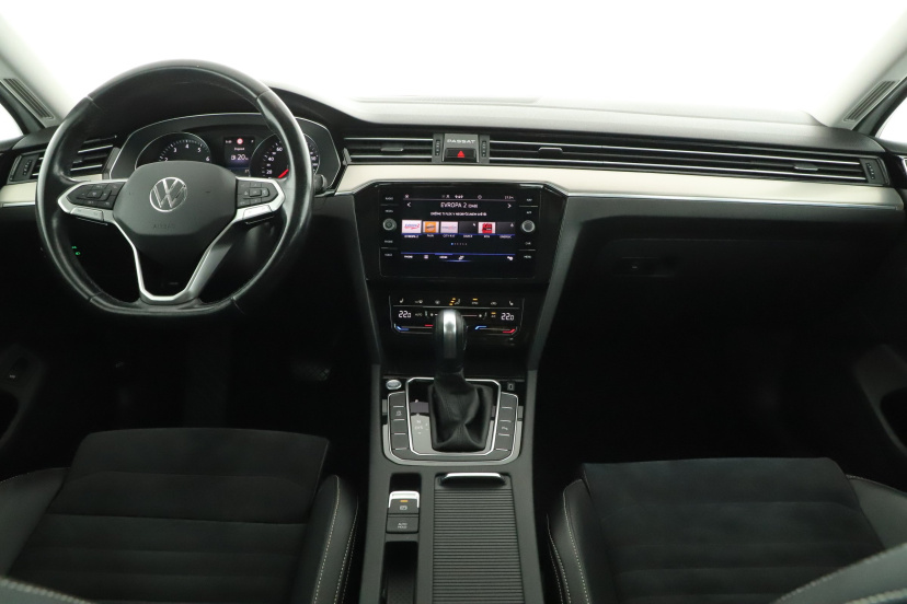 Volkswagen Passat, 2020