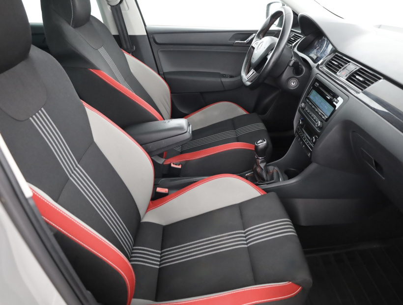 Škoda Rapid Spaceback, 2015