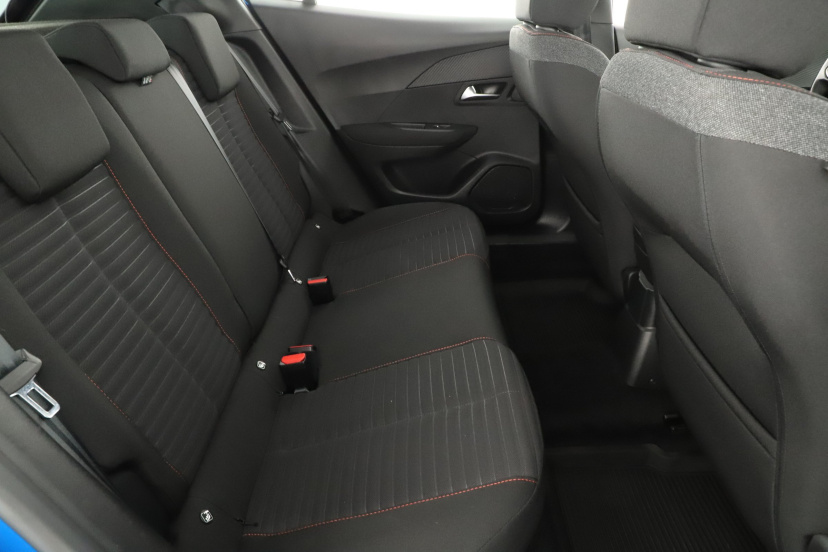 Peugeot 2008, 2021
