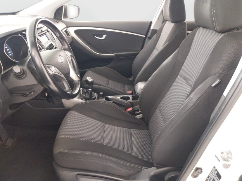 Hyundai i30, 2013