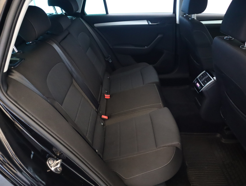 Škoda Superb, 2016