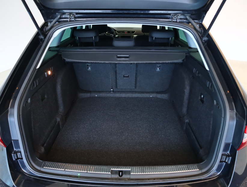 Škoda Superb, 2016
