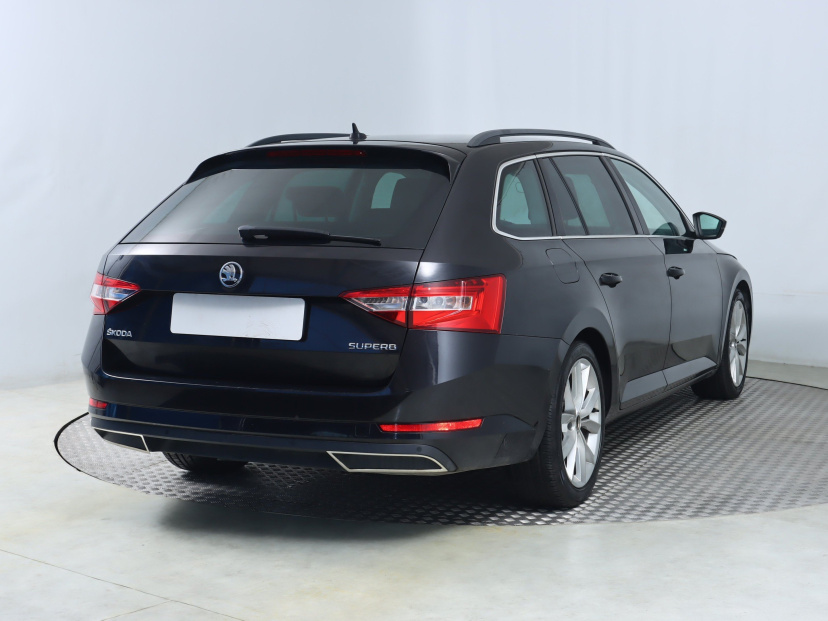 Škoda Superb, 2016