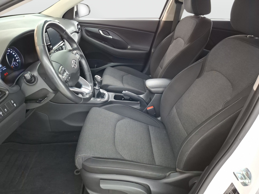 Hyundai i30, 2022