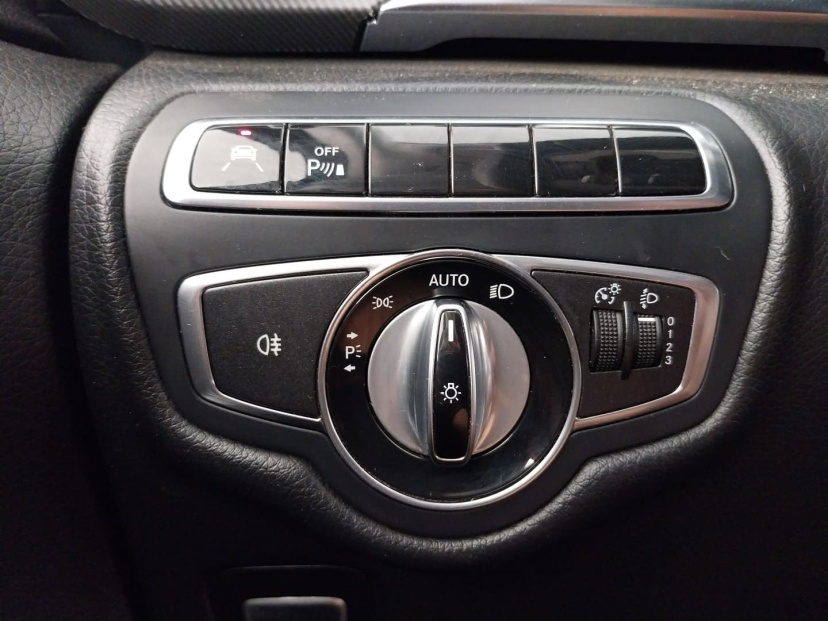 Mercedes-Benz V, 2015