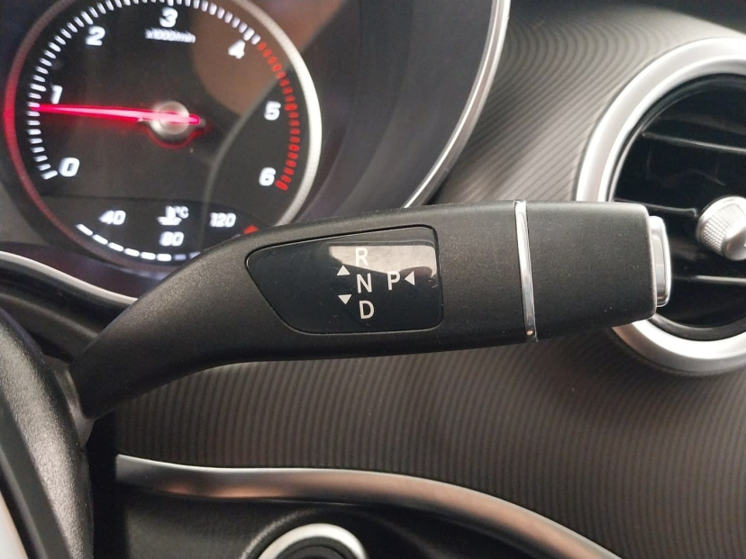 Mercedes-Benz V, 2015