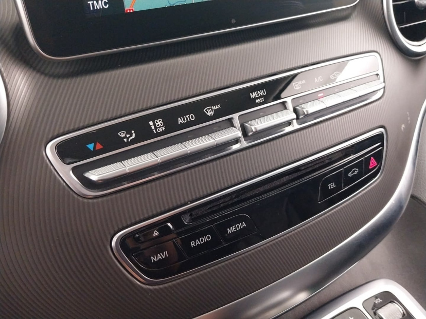 Mercedes-Benz V, 2015