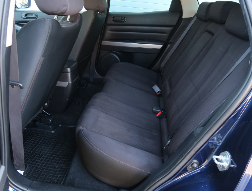 Mazda CX-7, 2011