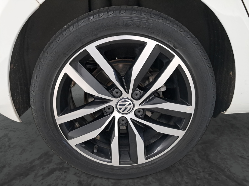 Volkswagen Golf, 2015