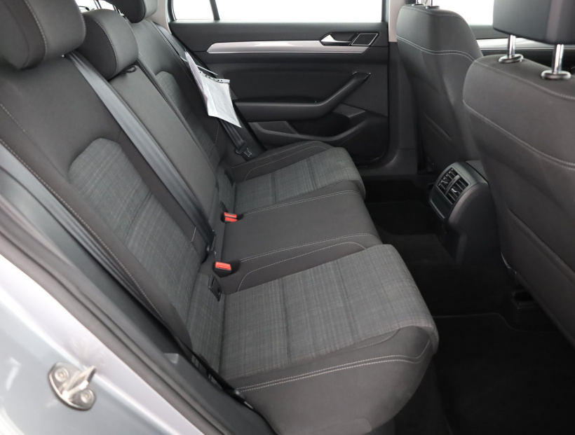 Volkswagen Passat, 2020