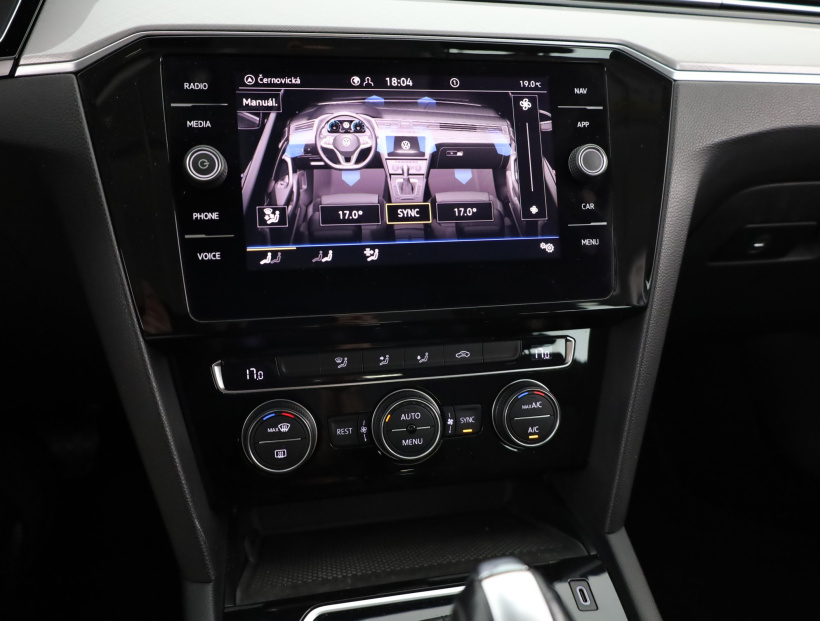 Volkswagen Passat, 2020