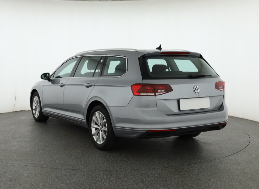Volkswagen Passat, 2020