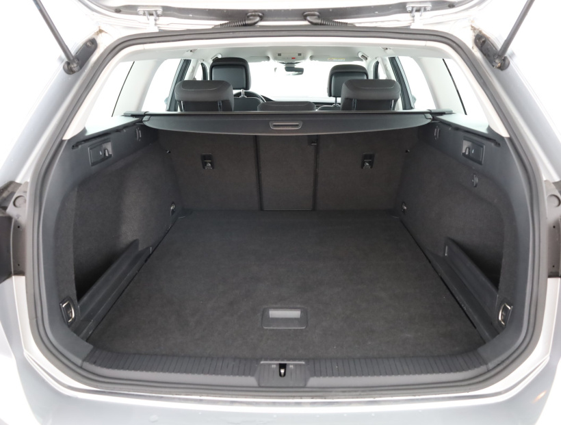 Volkswagen Passat, 2020
