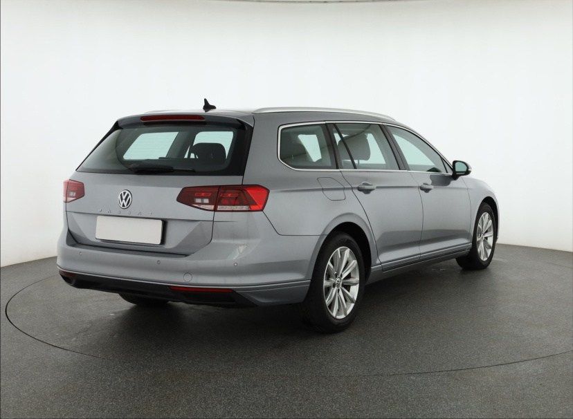 Volkswagen Passat, 2020