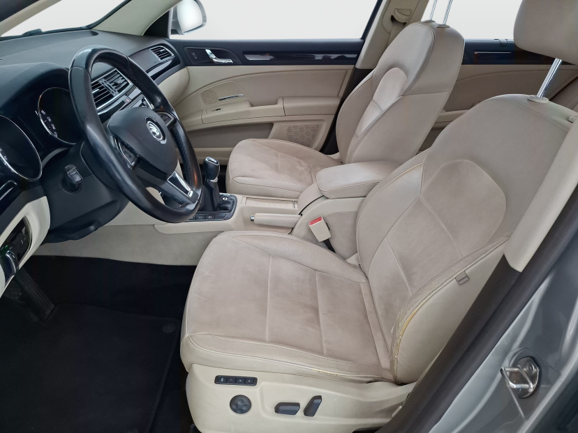 Škoda Superb, 2014