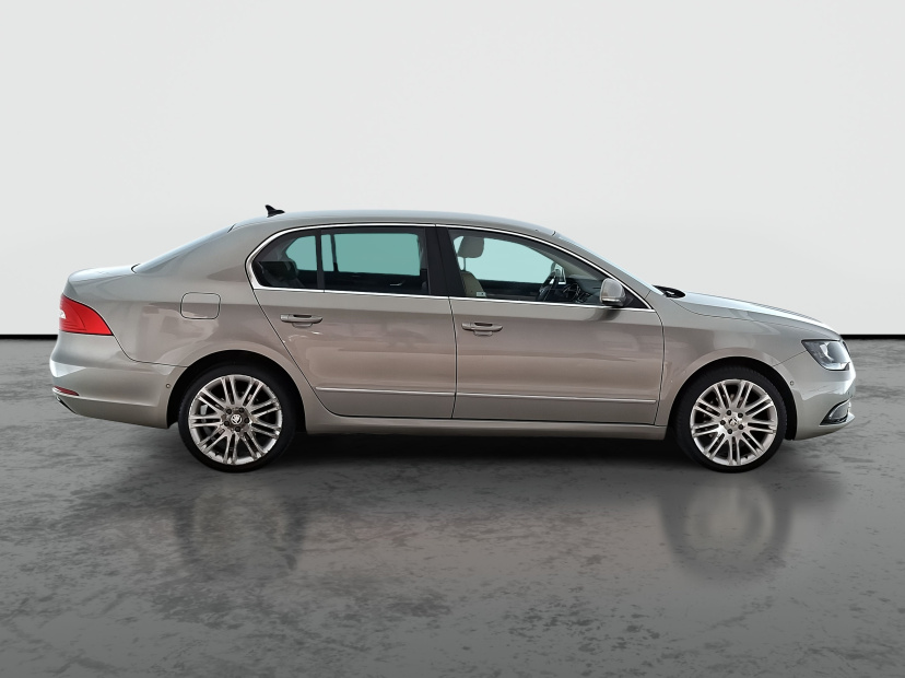 Škoda Superb, 2014