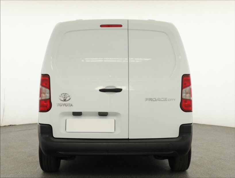 Toyota ProAce City, 2024
