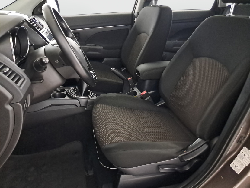 Mitsubishi ASX, 2016
