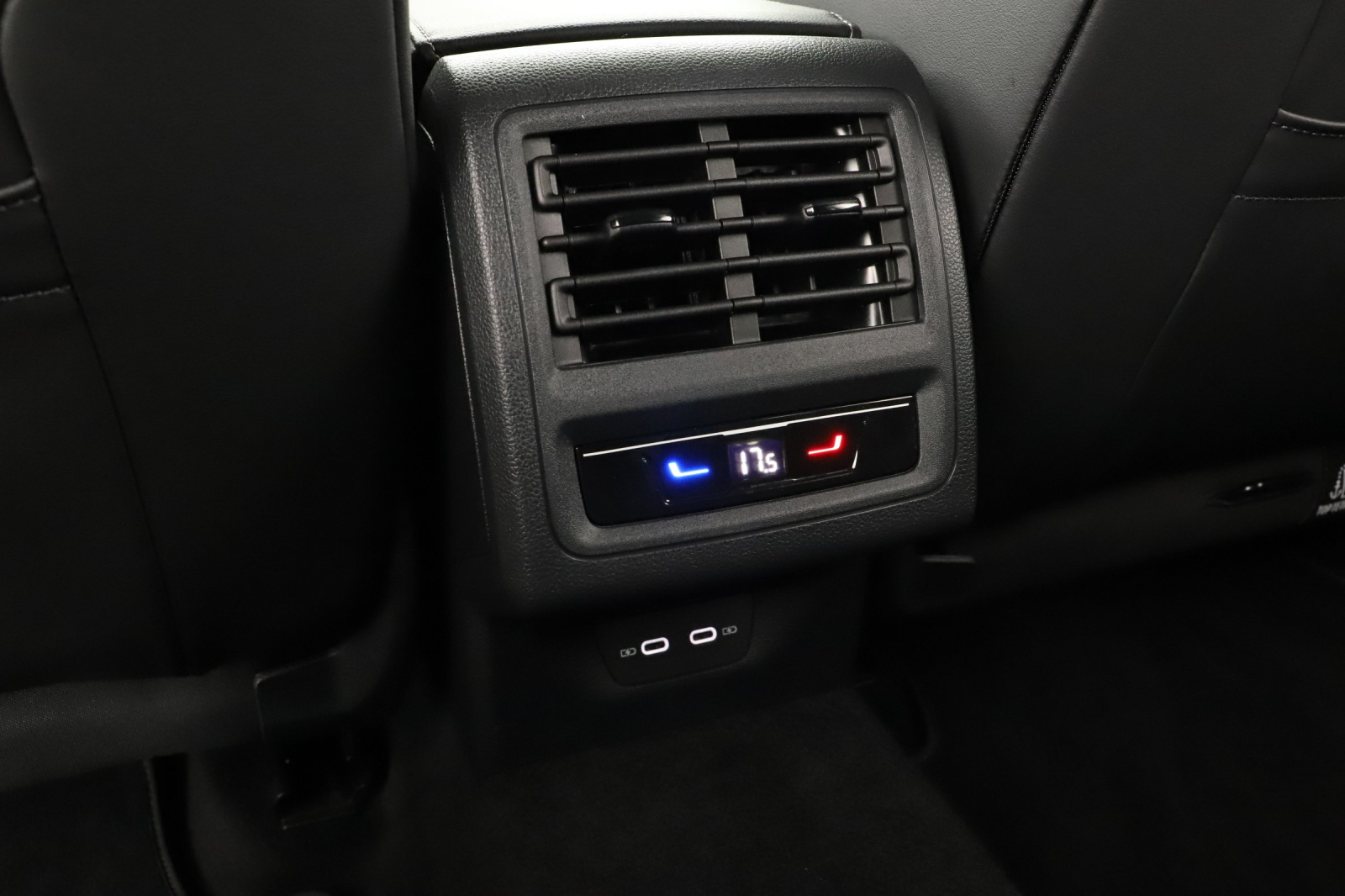 Volkswagen Golf - 2024