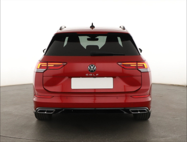 Volkswagen Golf - 2024