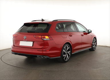 Volkswagen Golf - 2024