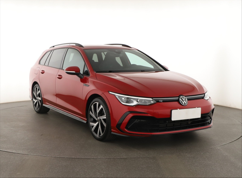 Volkswagen Golf, 2024