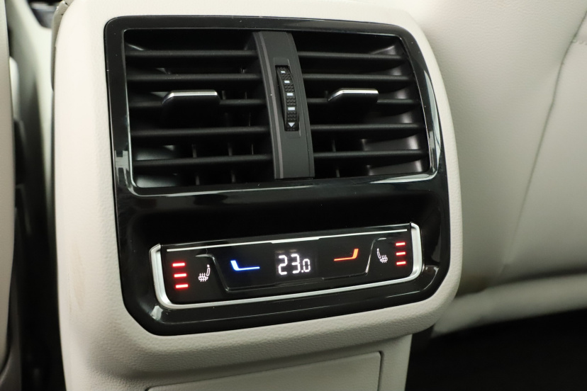 Volkswagen Passat, 2022