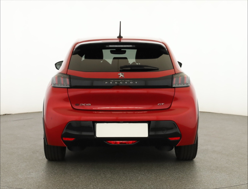 Peugeot e-208, 2021