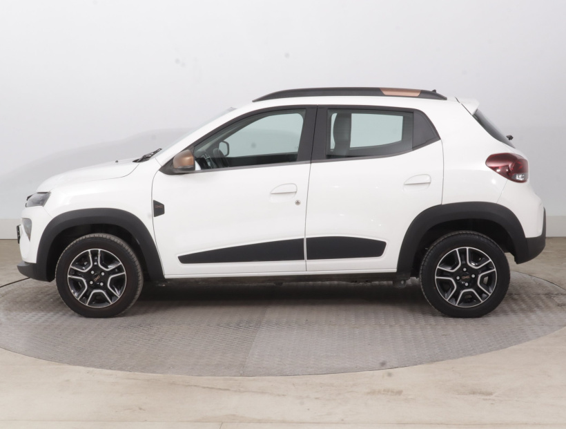 Dacia Spring, 2024