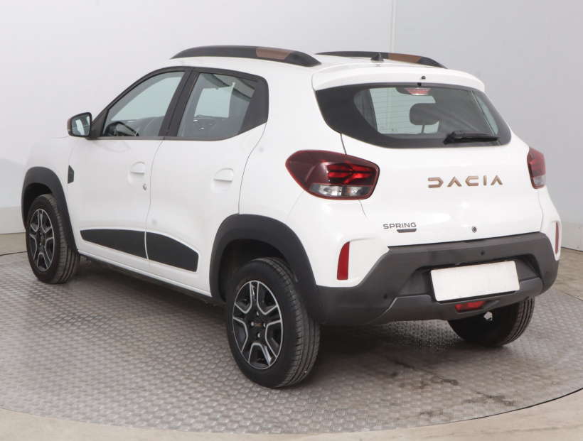 Dacia Spring, 2024