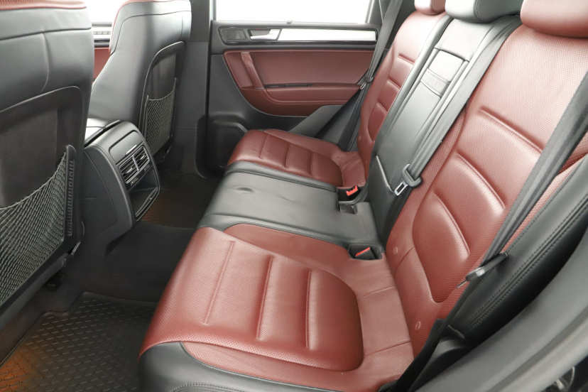 Volkswagen Touareg, 2012