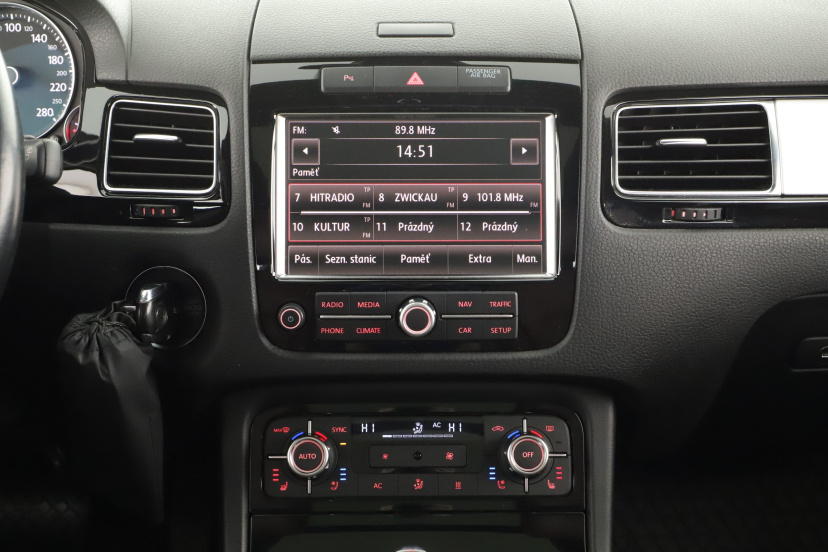 Volkswagen Touareg, 2012