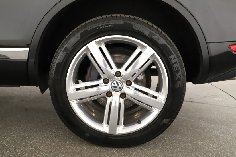 Volkswagen Touareg, 2012