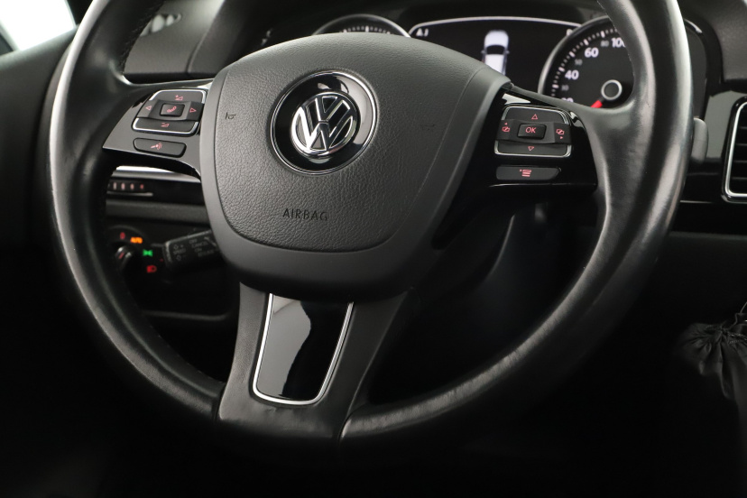 Volkswagen Touareg, 2012