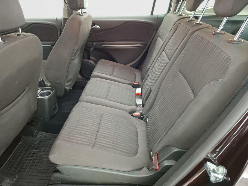 Opel Zafira, 2016