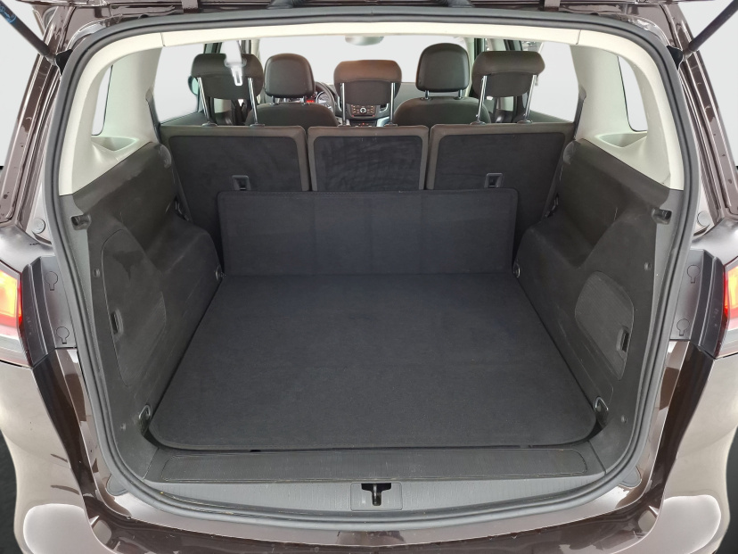 Opel Zafira, 2016