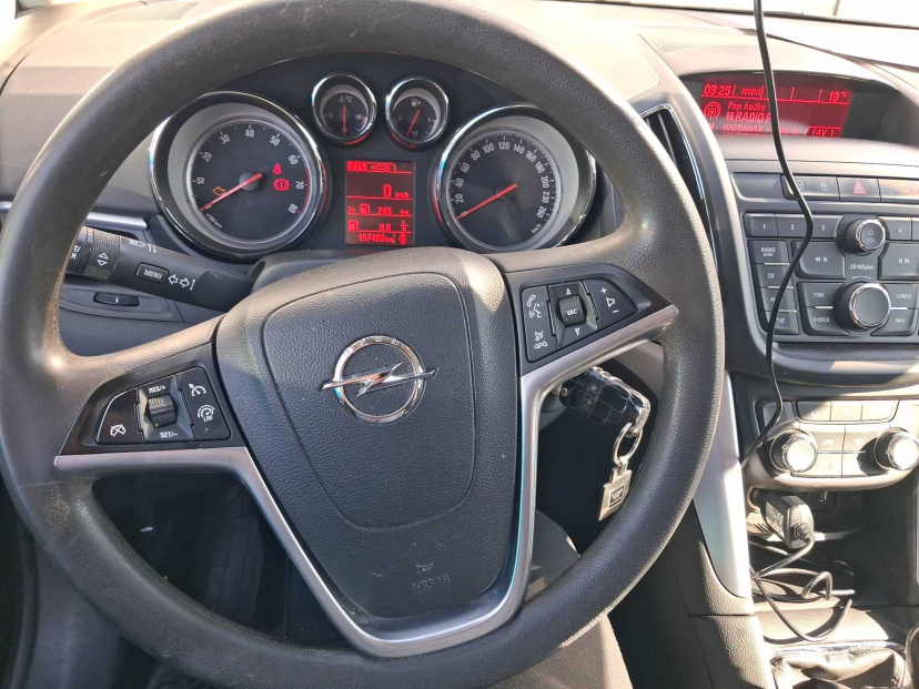 Opel Zafira, 2016