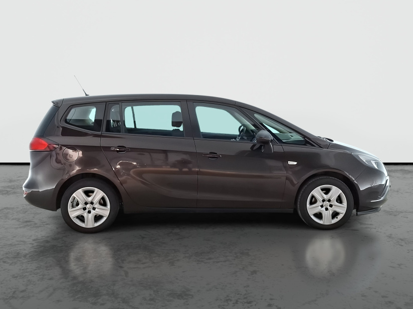 Opel Zafira, 2016