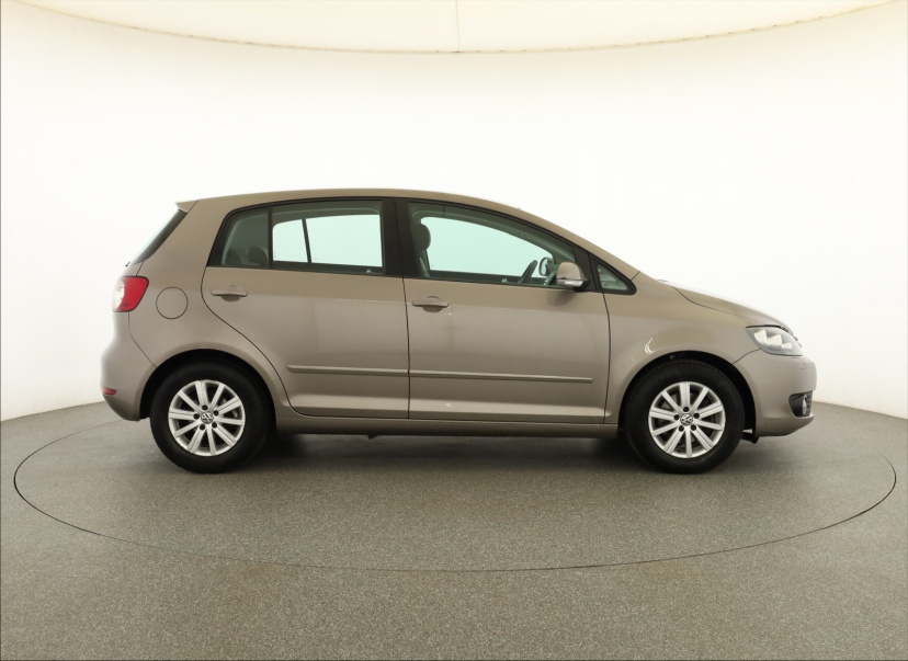 Volkswagen Golf Plus, 2011