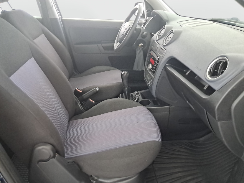 Ford Fusion, 2010