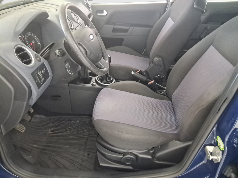 Ford Fusion, 2010