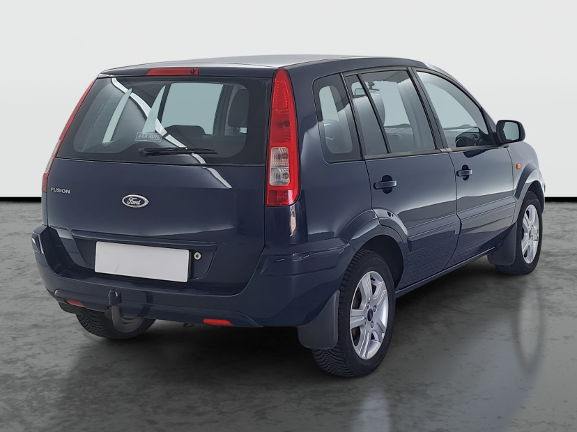 Ford Fusion, 2010